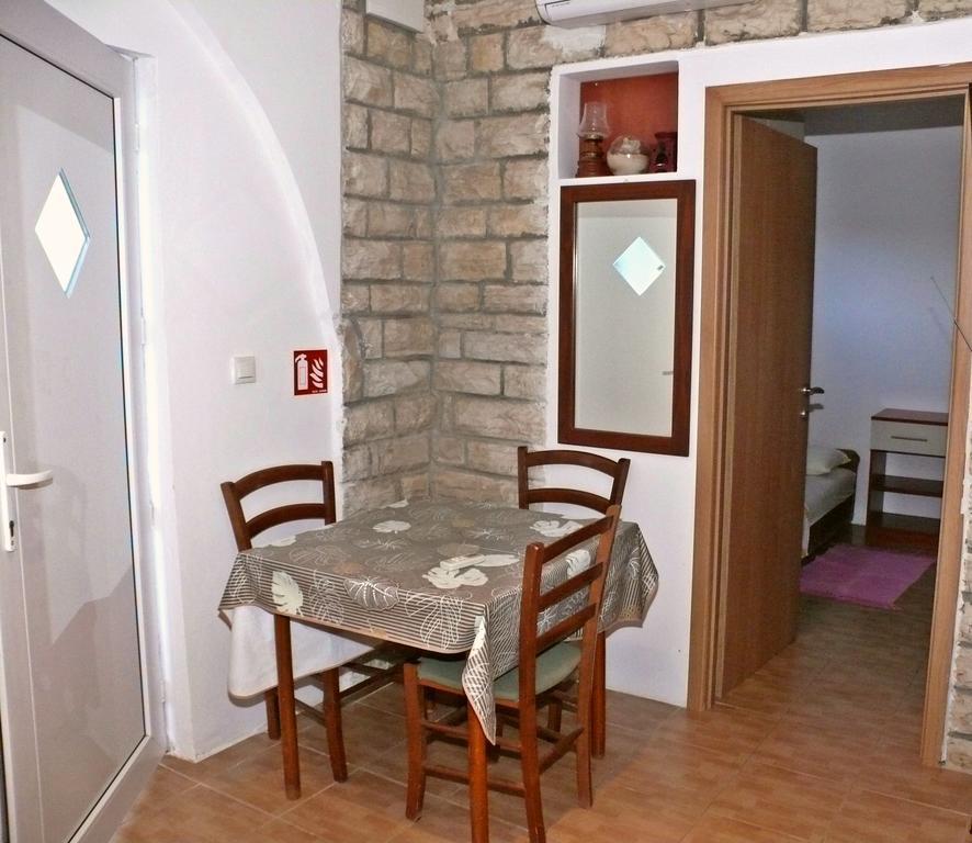 Apartments Panonija Novalja Exterior foto